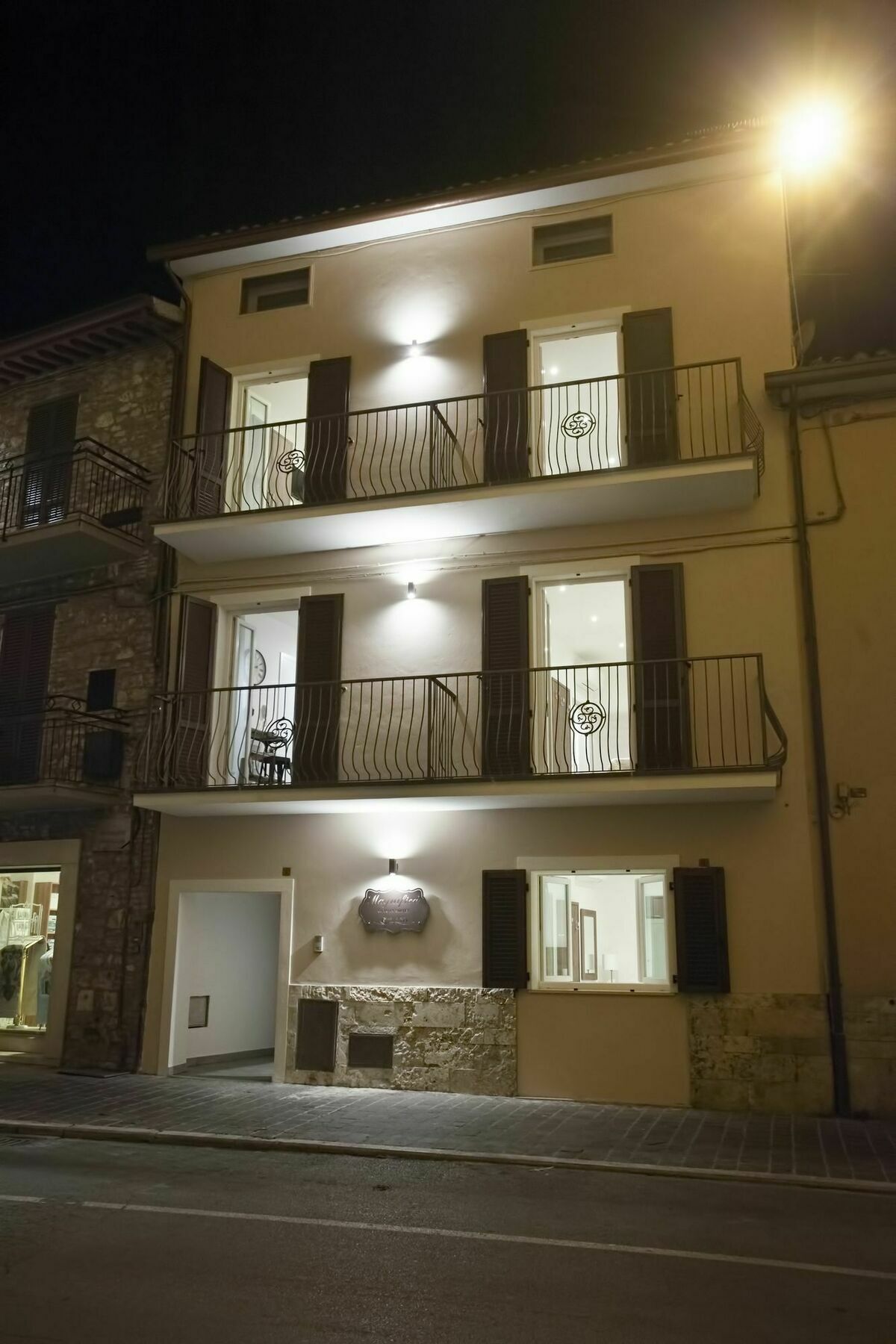 Magnifica Luxury Suites Asís Exterior foto
